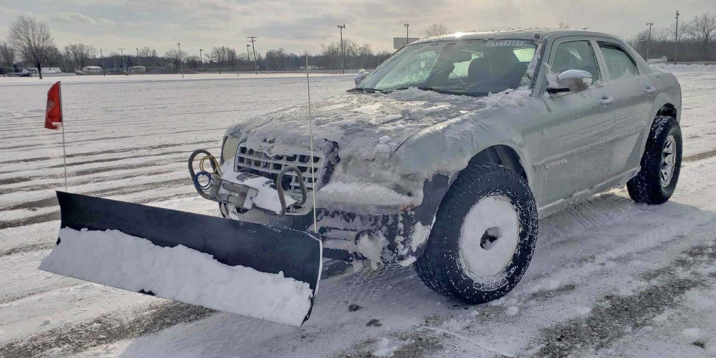 Lifted Chrysler 300C With a Hemi V8 and AWD Makes a Capable Plow Rig